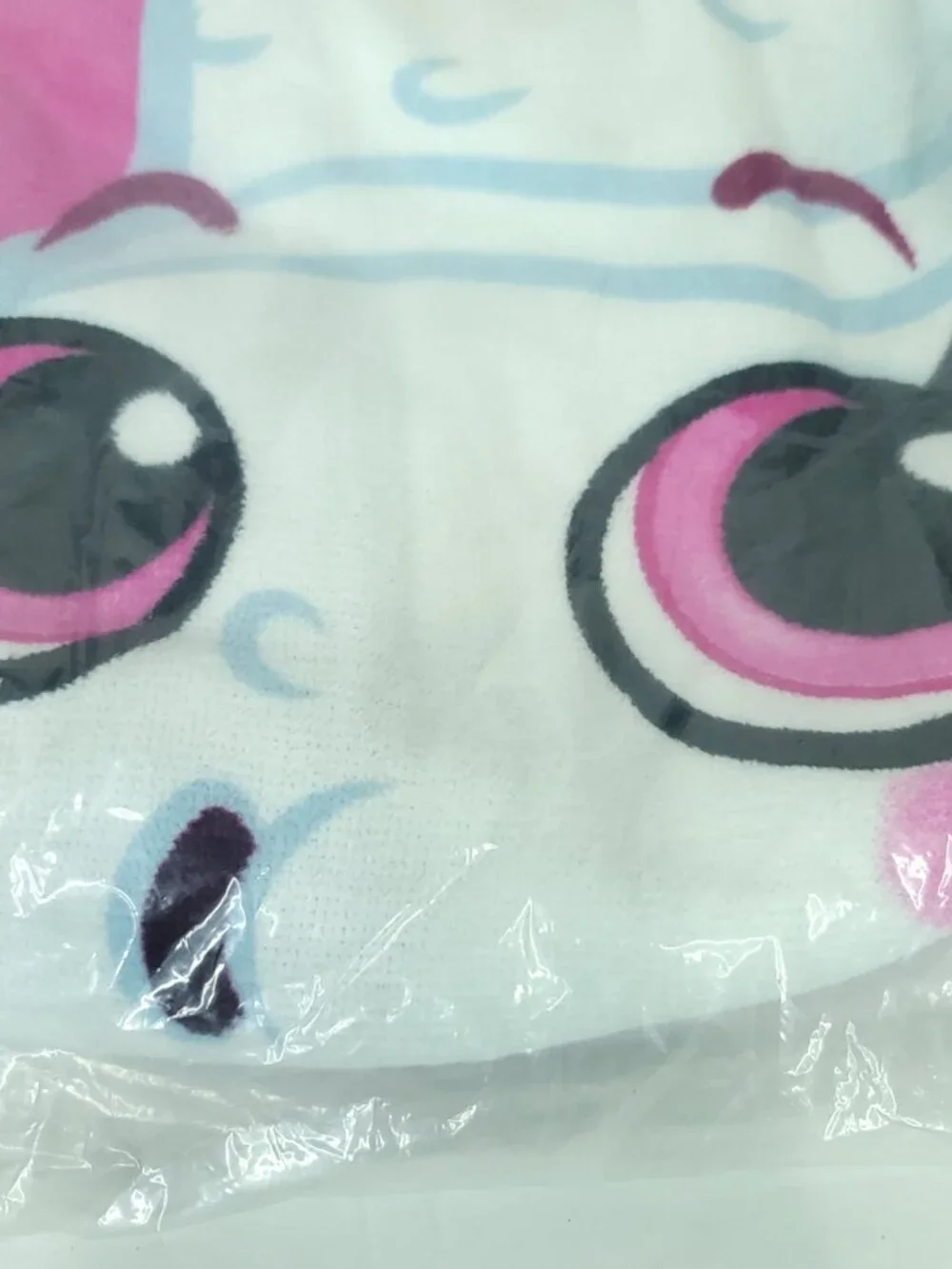 I Love Shopkins Hearts Purple Beach Bath Swim Towel 28